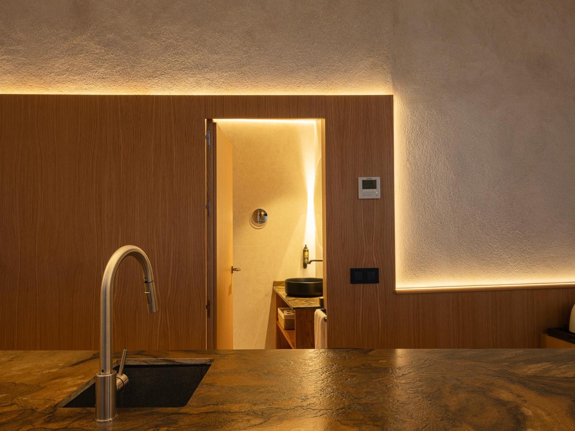 City Center - Avenue Luxury Apartment - Private Free Parking Sevilha Exterior foto